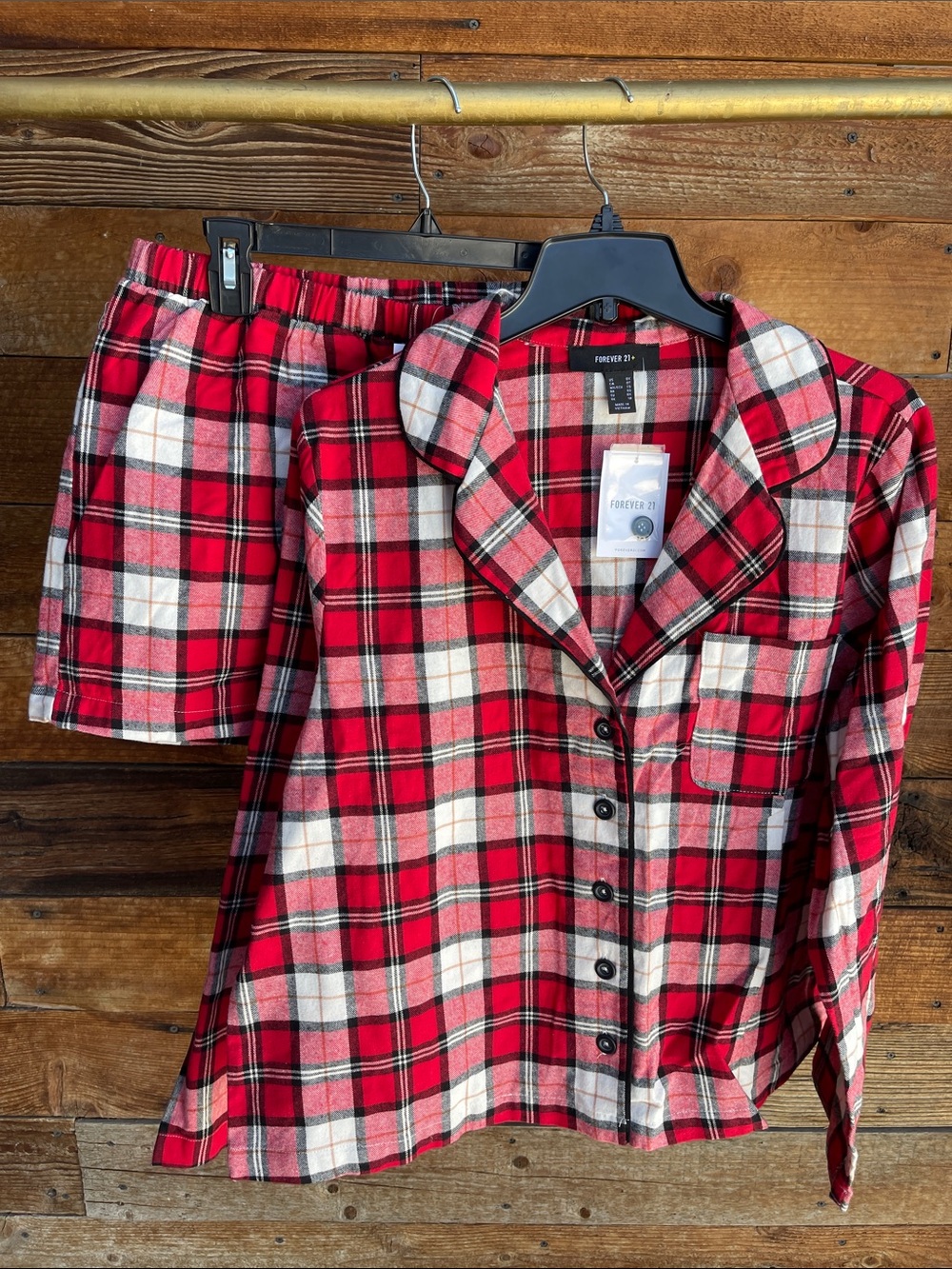 NWT Forever 21 Plus Red Plaid Cotton Pajama Set Women’s 0X Flannel & shorts